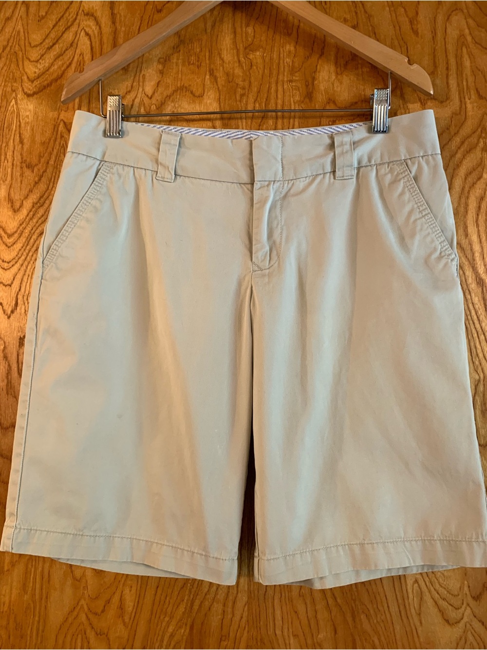 Classic Women's Khaki Chino Shorts